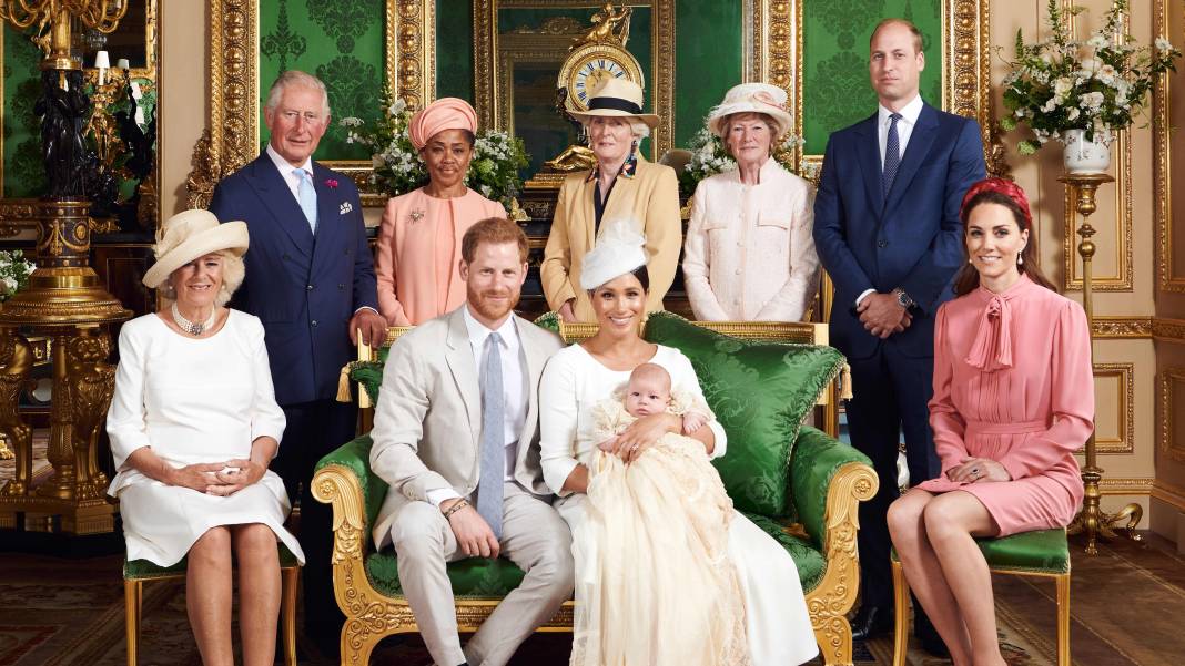 Kraliyet ailesinde yeni bomba! Meghan Markle’nin twerk videosu sızdı, ortalık yine karıştı 7